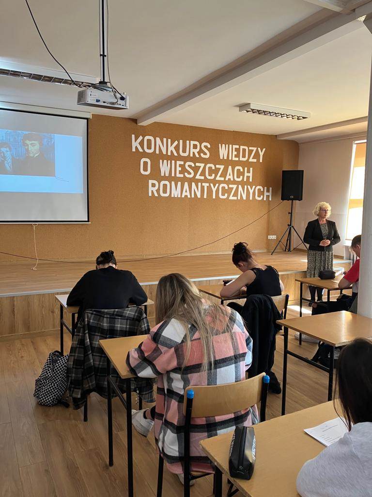 KONKURS WIEDZY O WIESZCZACH ROMANTYCZNYCH